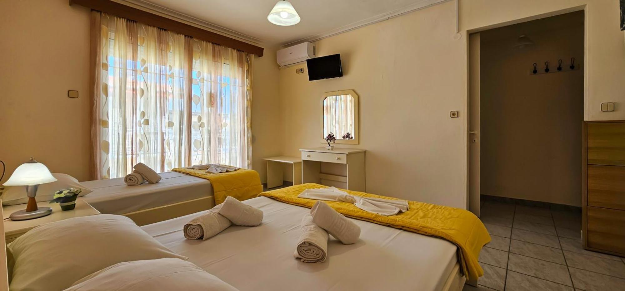 Chariclia Hotel Paralía Zewnętrze zdjęcie